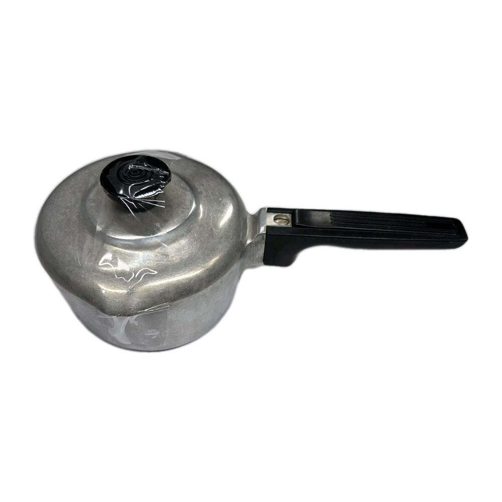 Vintage Magnalite GHC 1Quart 1Liter Sauce Pan Pot With Lid Double Spout USA
